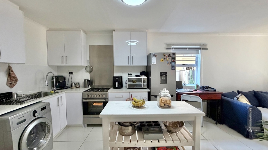 1 Bedroom Property for Sale in Gordons Bay Central Western Cape